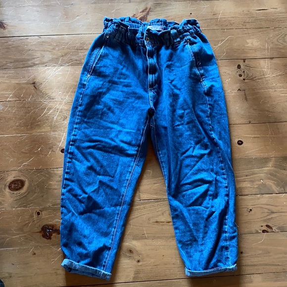 Zara High Waist Jeans - Picture 1 of 4